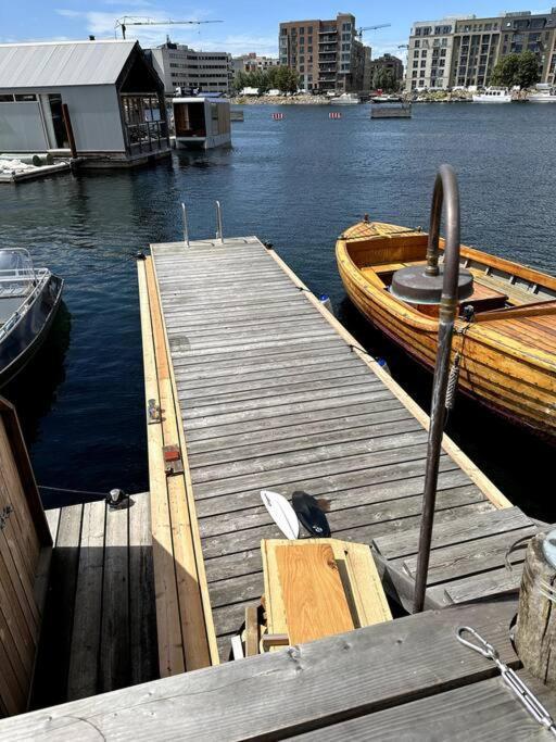 Unique Boathouse. Feriehus
